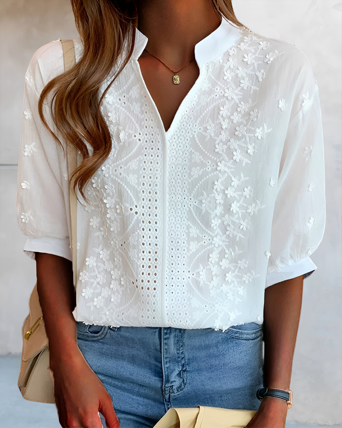 Morwenna - Stilvolle V-Ausschnitt Bluse