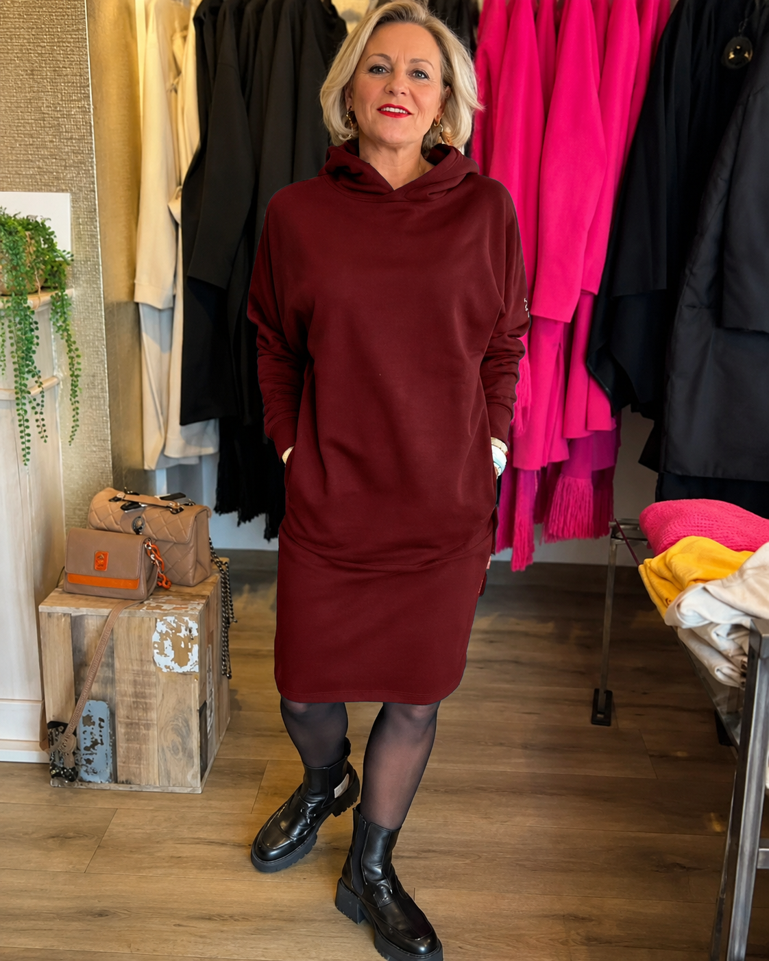 Annette - Chic Kapuzenkleid
