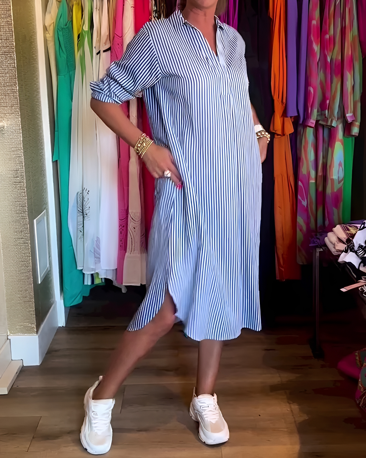 Célia - Komfortables Kleid mit Kragen und V-Ausschnitt