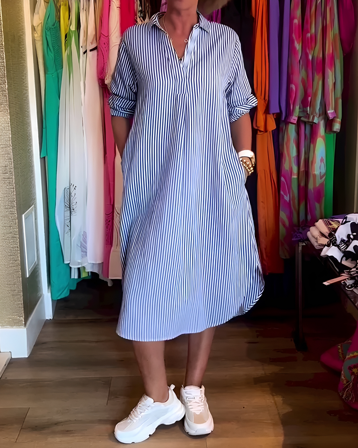 Célia - Komfortables Kleid mit Kragen und V-Ausschnitt
