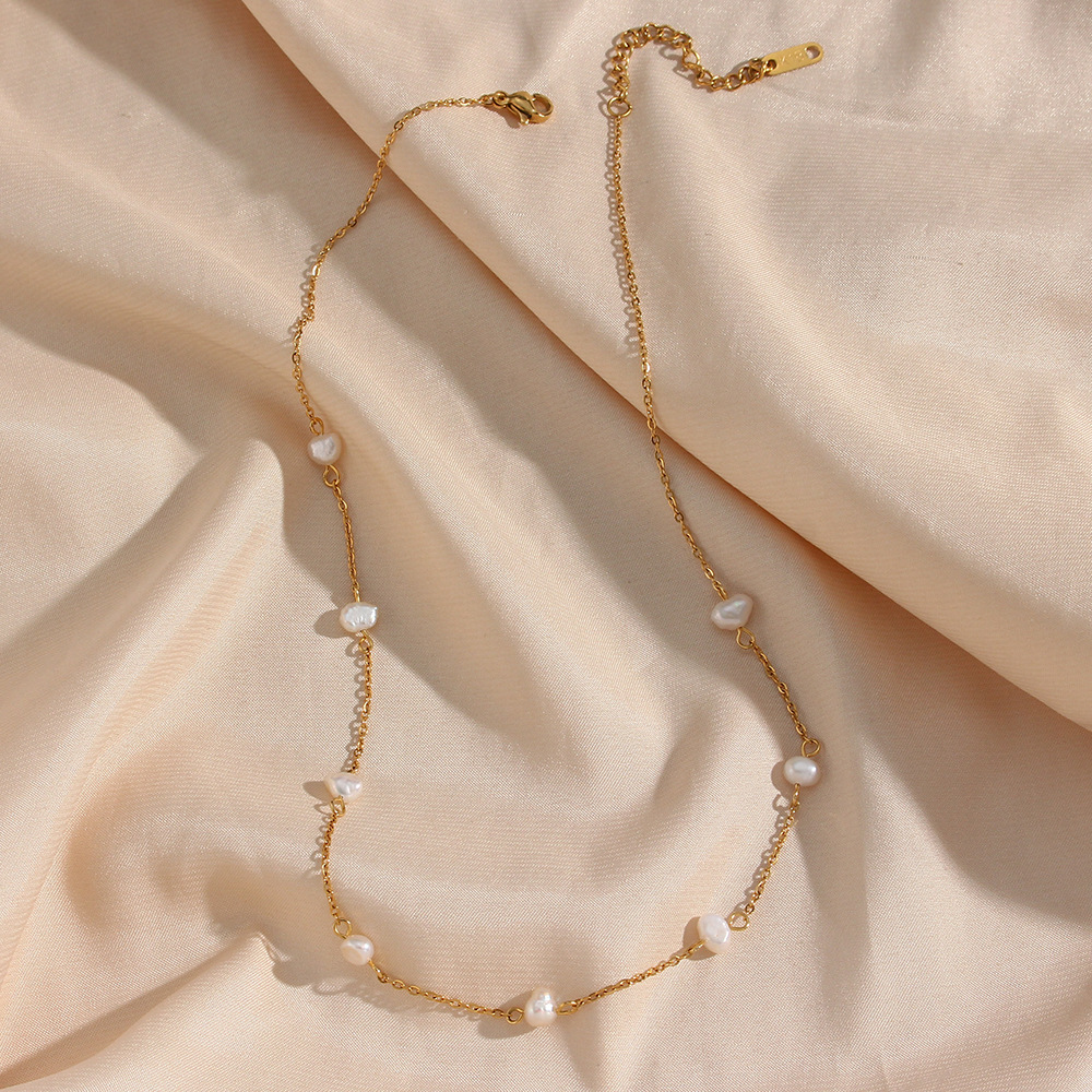 Goldenes Perlenhalsband - Alltags-Halskette