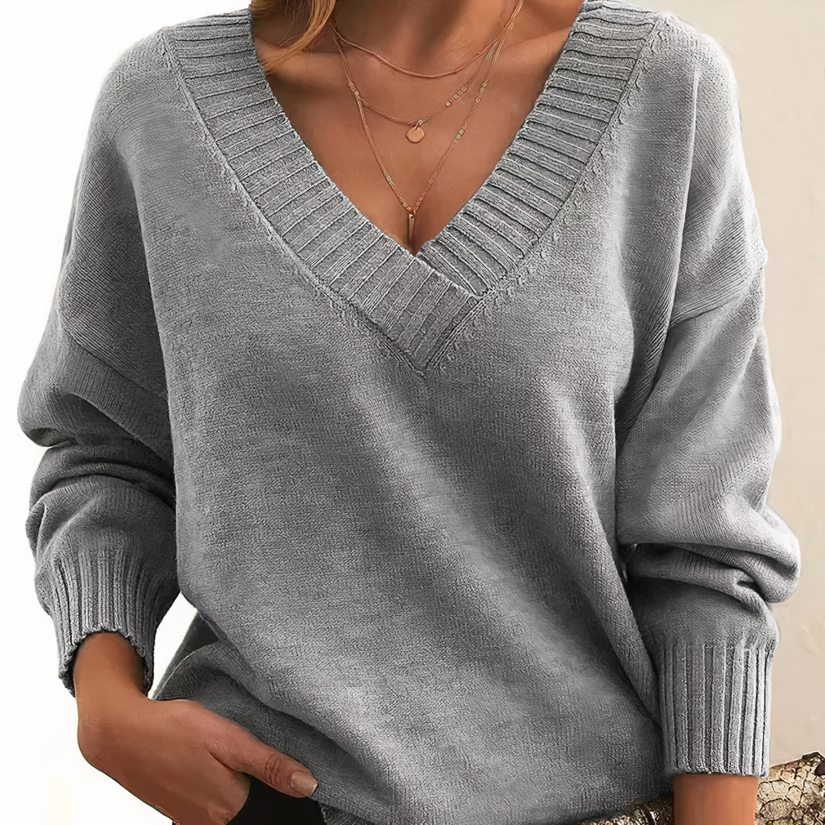 Herbst - Chic und gemütlicher Pullover mit V-Ausschnitt