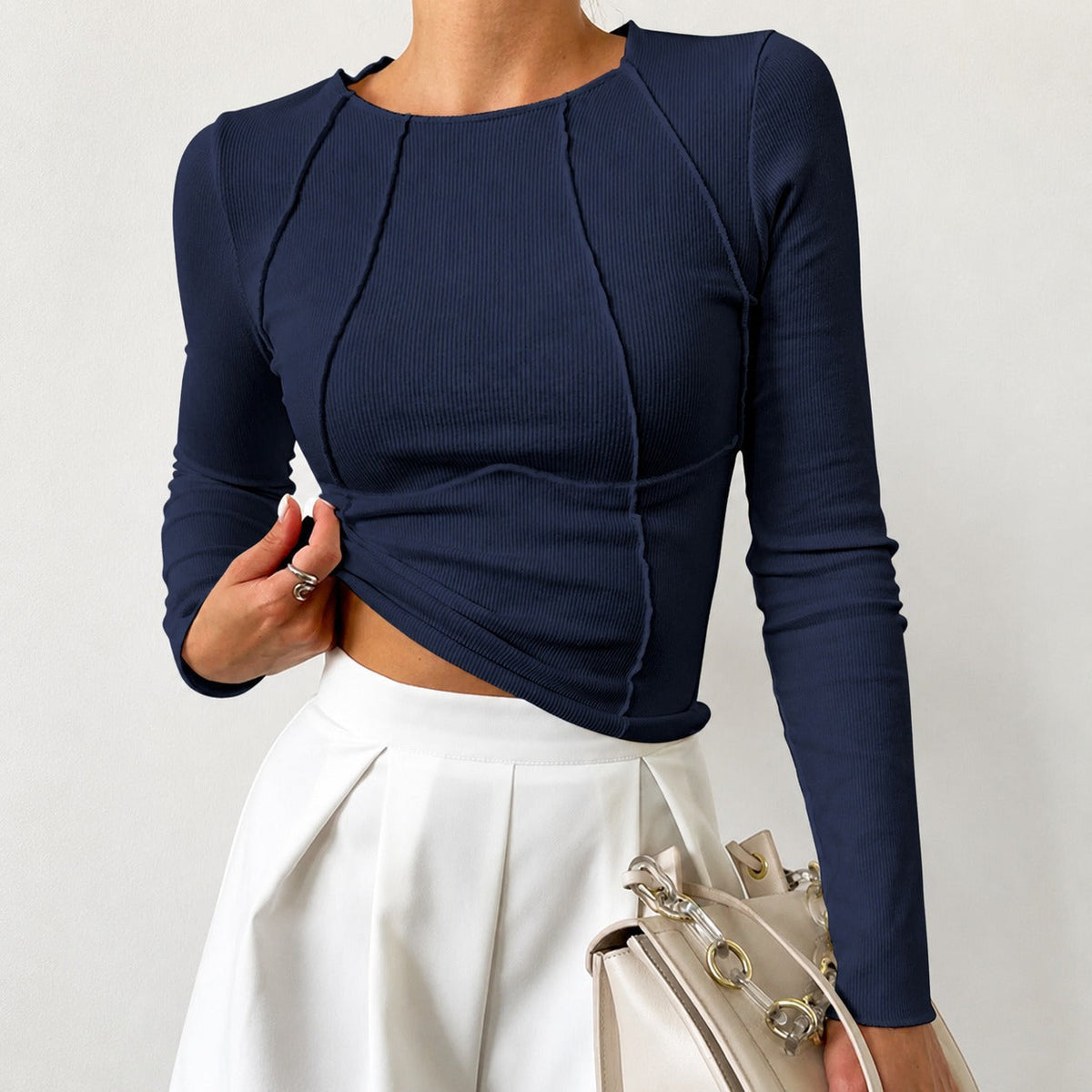 Leonie - Stilvolles Langarmshirt mit Paspel-Details