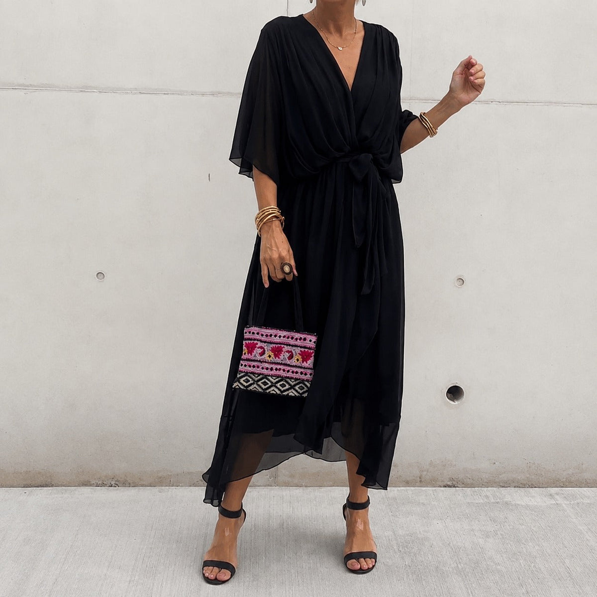 Loisa - Lockeres Kleid mit V-Ausschnitt