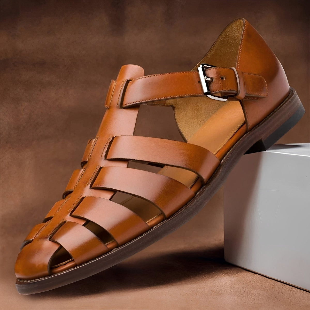 Sofronio - Zeitlose und bequeme Herrensandalen