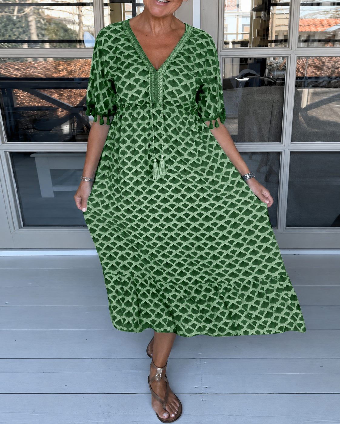 Nimrah - Schickes Midikleid mit V-Ausschnitt