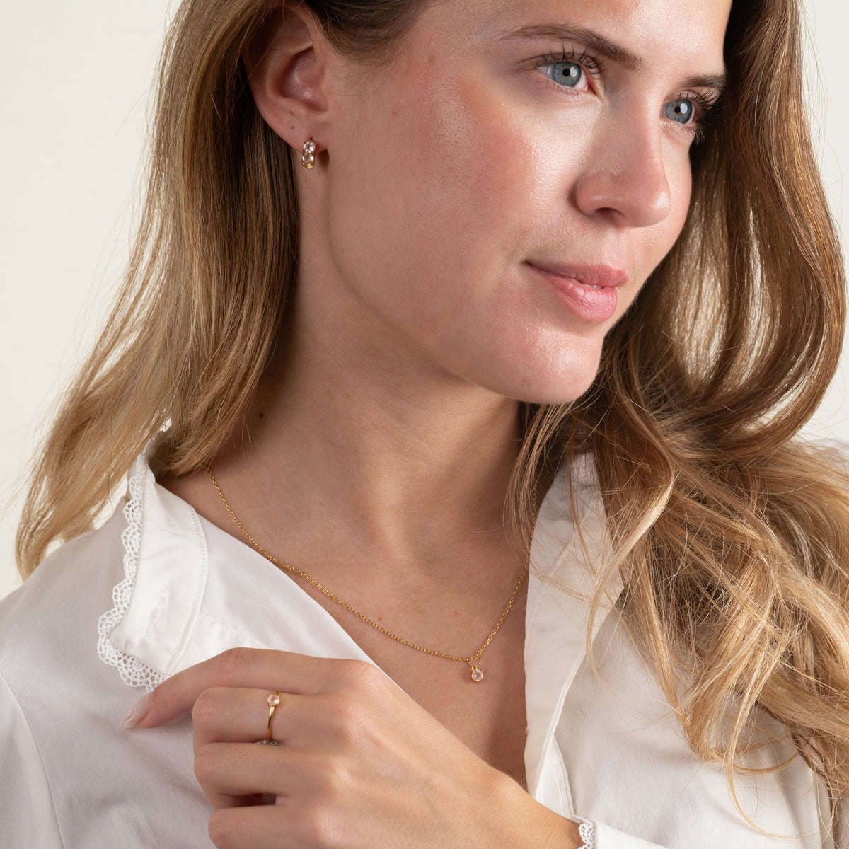 Heba - Goldring mit Mondstein