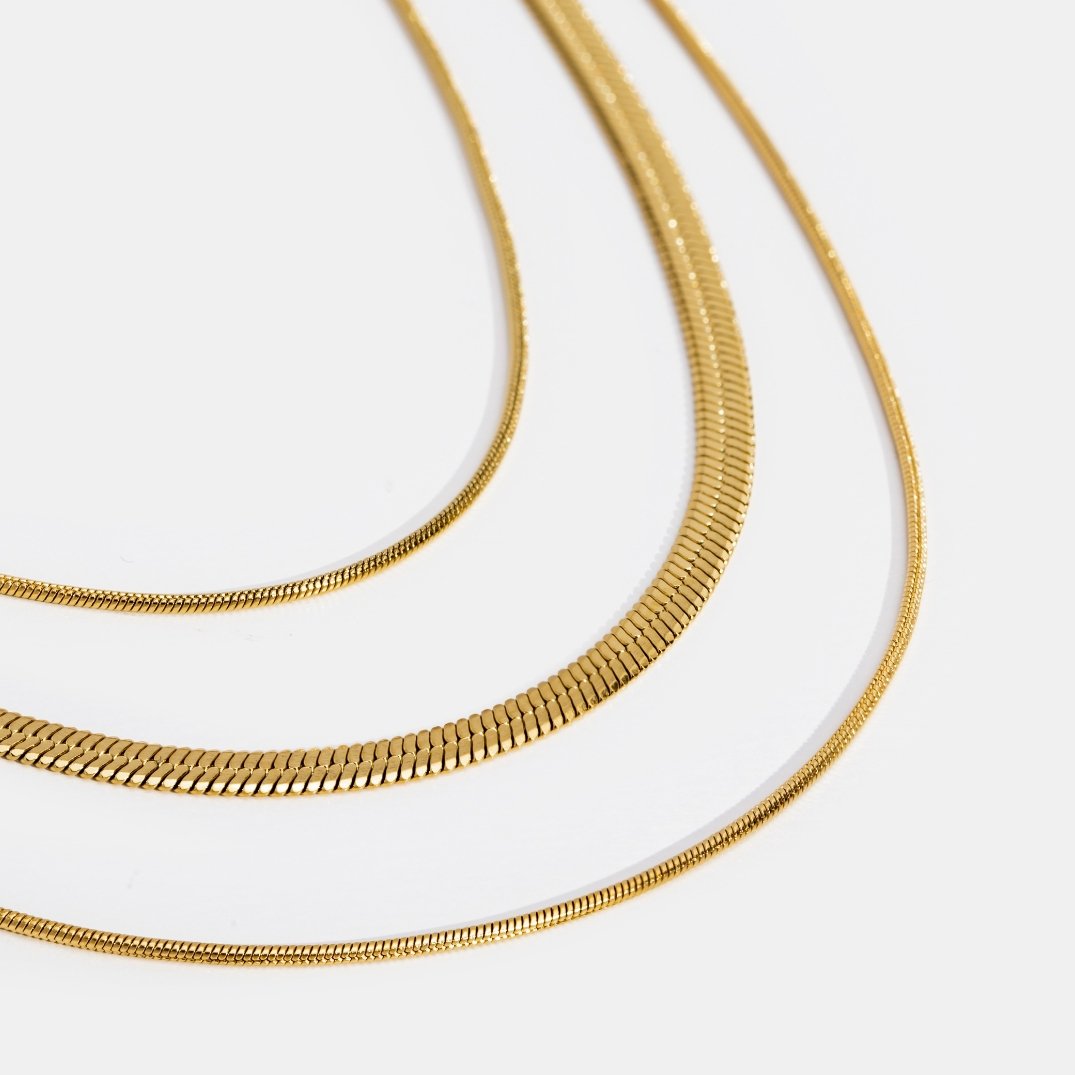 Alix – Mehrreihige goldene Halskette