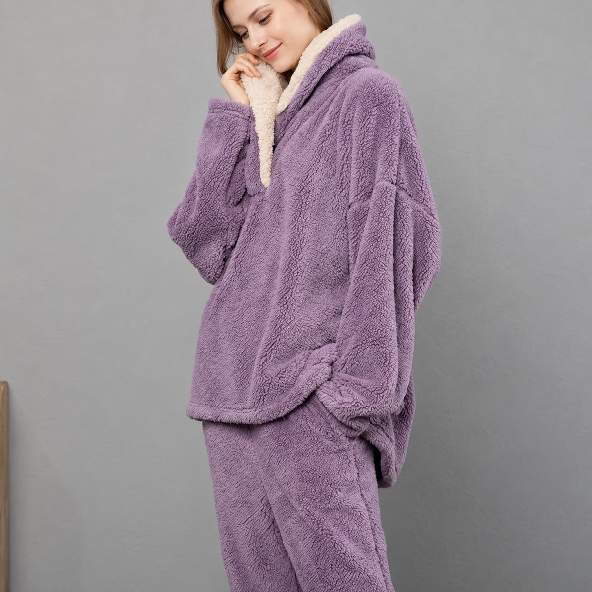 Damen Loungewear-Set - Kuscheliges Pyjama-Top mit Kapuzenkragen und Hose