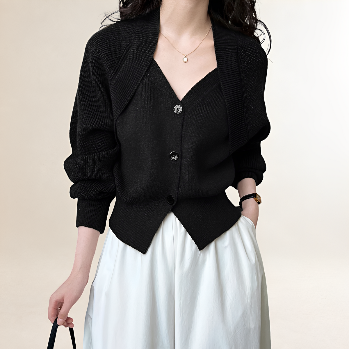 Damentaille Cardigan mit V-Ausschnitt, Knopfleiste und langem Arm